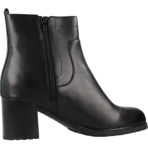 Botines Mujer de la marca GEOX  modelo D466ZA 00043 NEGRO