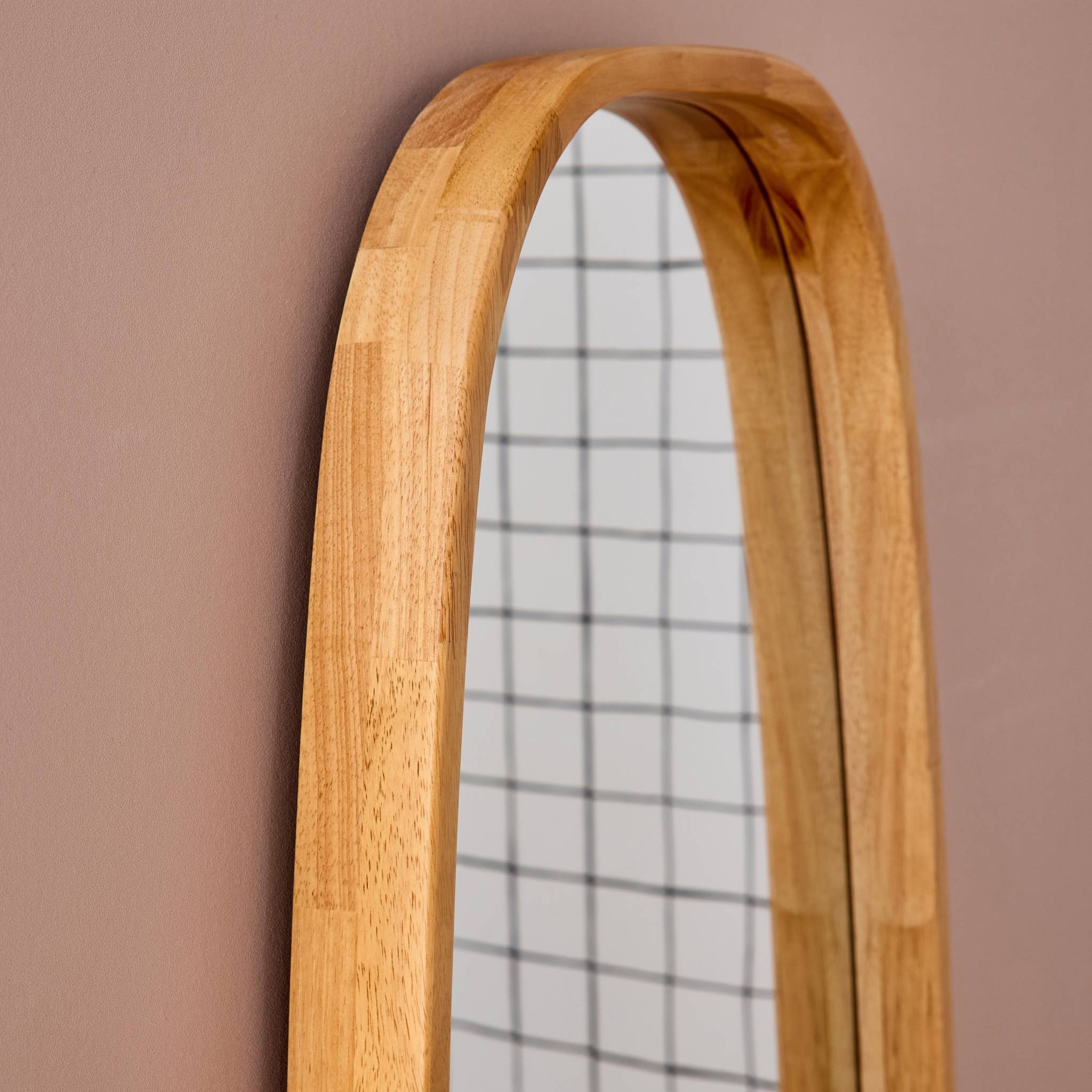 Miroir rectangulaire JAMIE en bois d'hévéa. bords arrondis. couleur bois clair. 120 cm