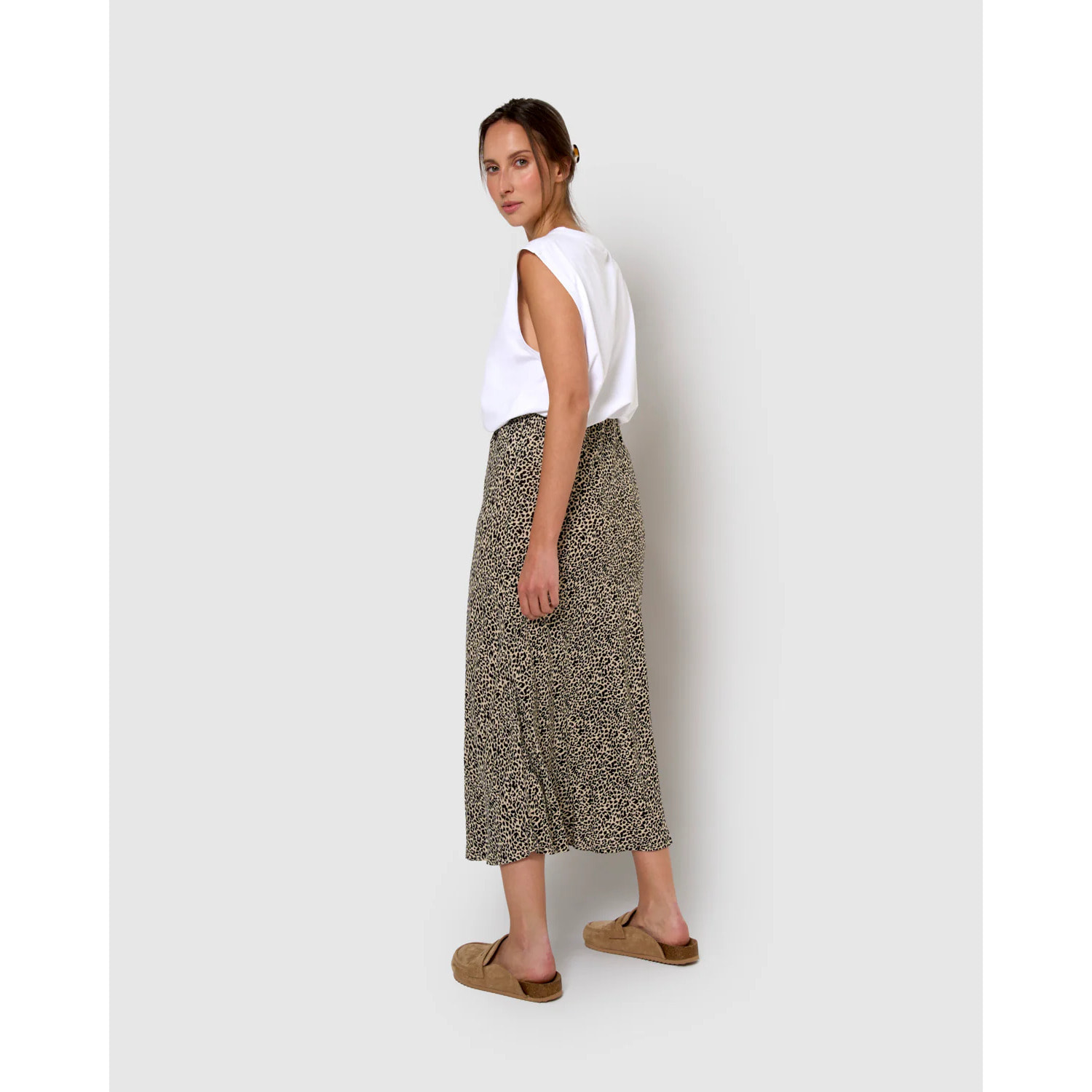 Falda midi bambula detalles plisados lira beige