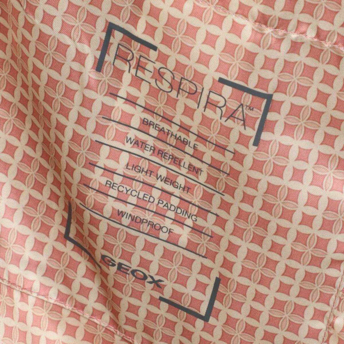 Abrigos Mujer de la marca GEOX  modelo W MYRIA LONG PARKA ROSA