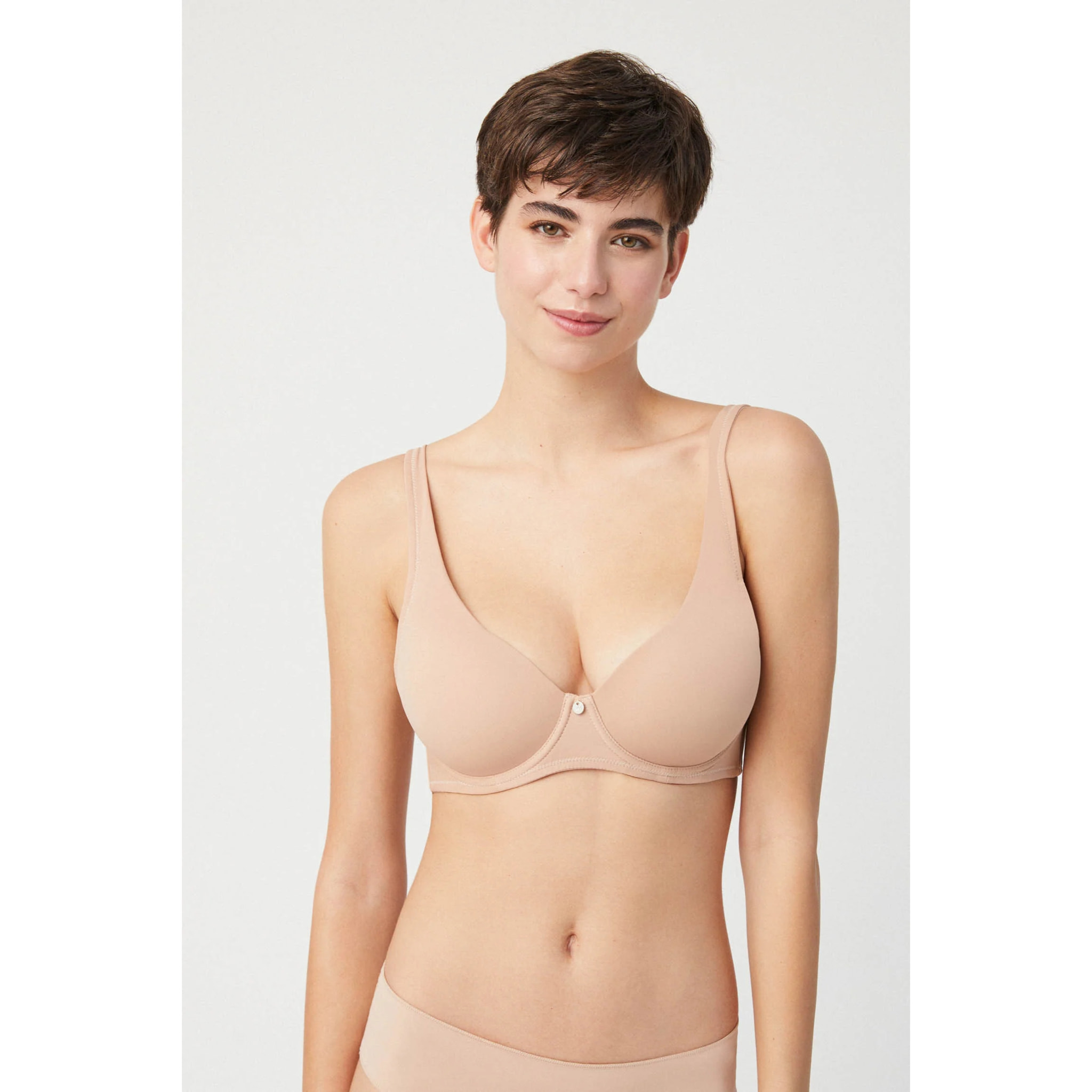Reggiseno imbottito con ferretto beige, coppe C e D