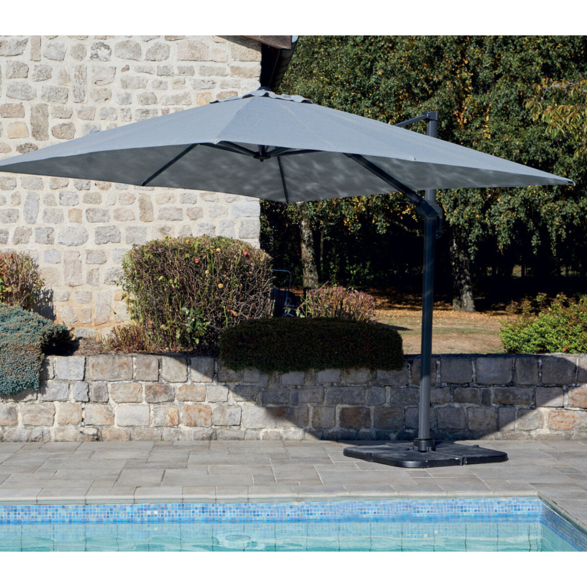 Parasol déporté 3x3m double inclinaison - gris perle - EMERAUDE