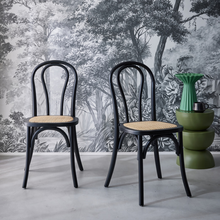 Lot de deux chaises vintage en bois avec assise en rotin et dossier arrondi coloris noir