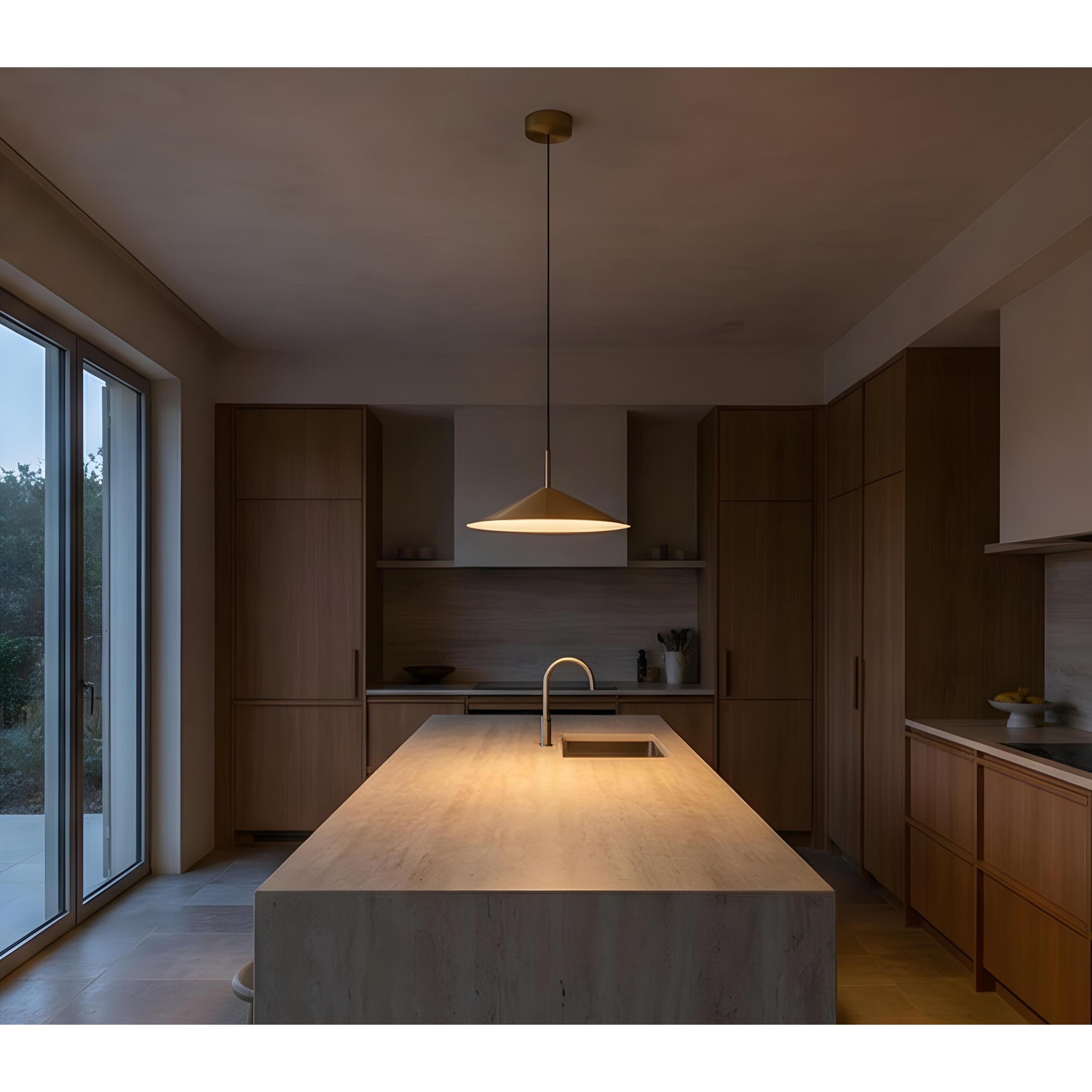 Ledsc4 LedsC4 - Lámpara Colgante LED Interior, Diseño Contemporáneo, Luz Cálida 2700K-3000K, Altura Ajustable, Difusor Opal, Oro Mate, 50,000 Horas Vida Útil, Garantía 5 Años