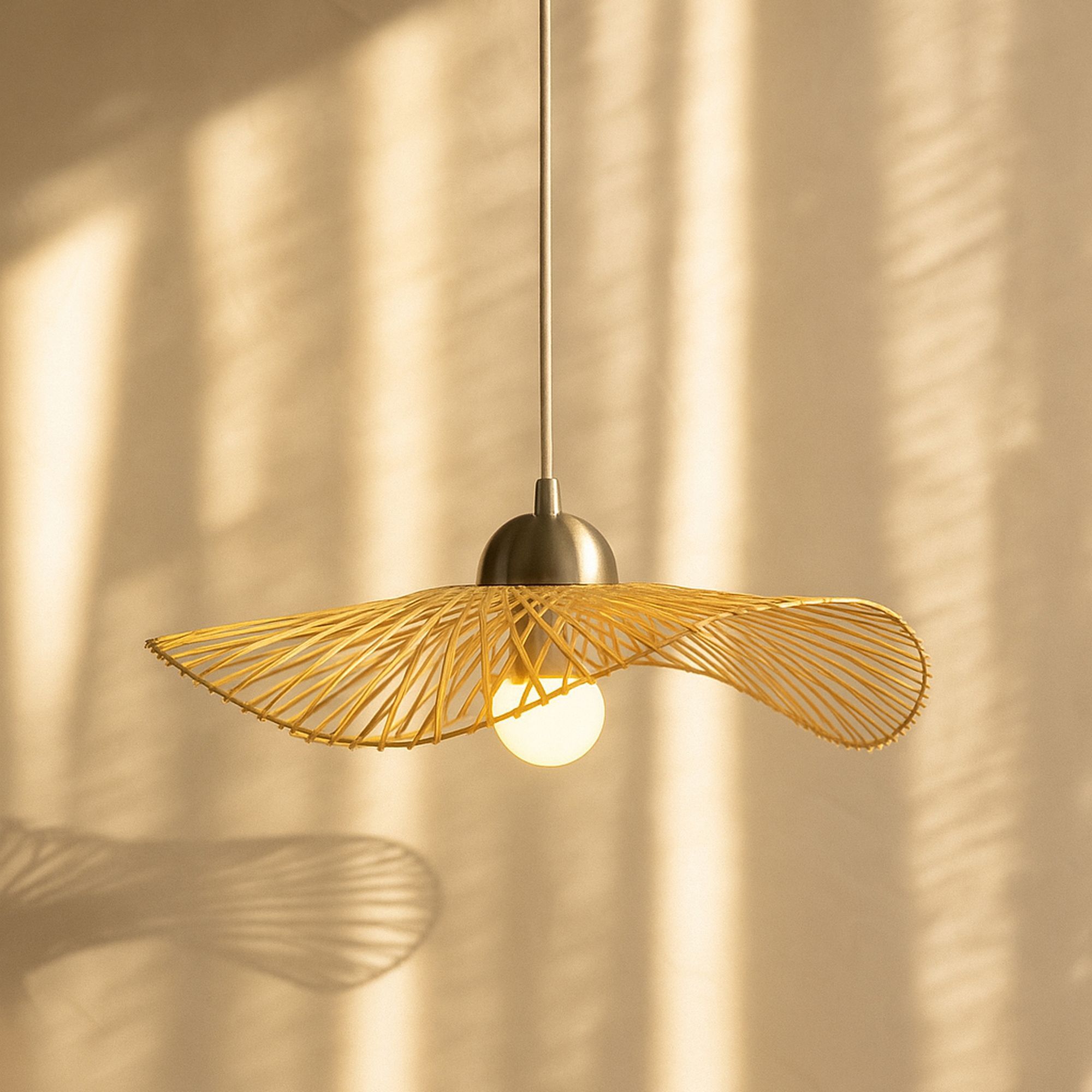 Suspension aérienne en bambou tressé 45cm CARAVELLE