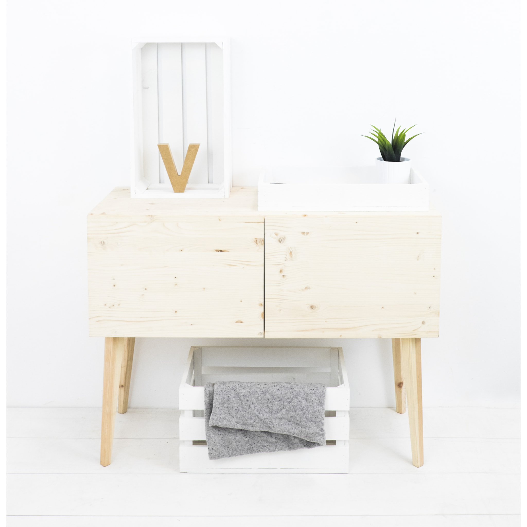 Petite boîte en bois massif blanc Hauteur: 7.5 Longueur: 49 Largeur: 29.5