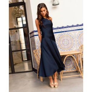 Vestido midi con escote asimétrico