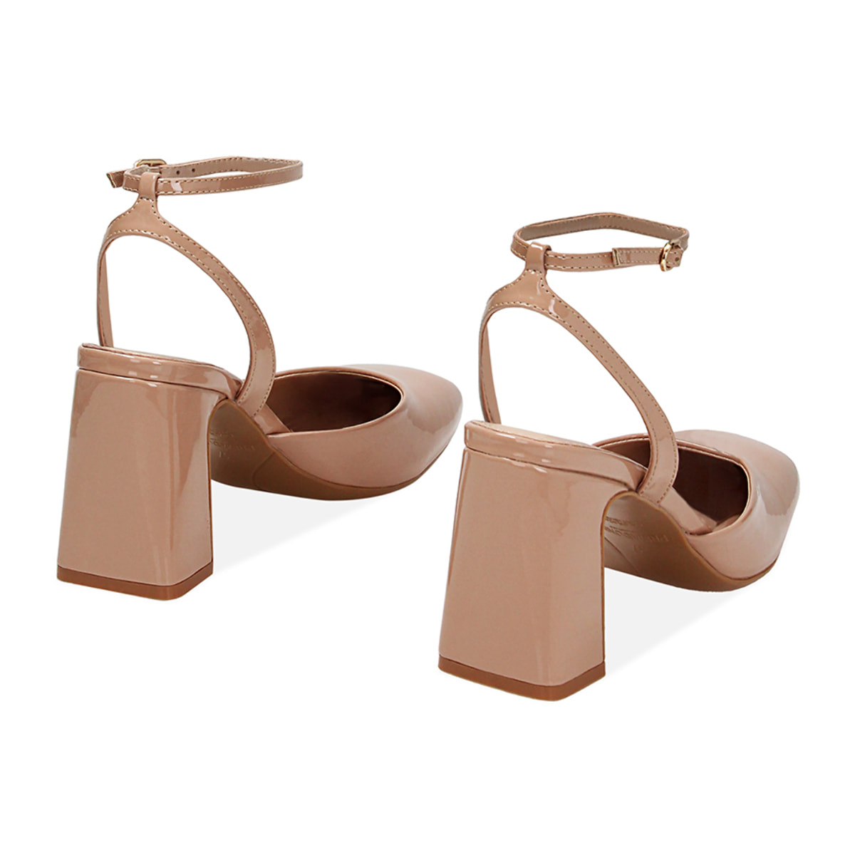 Tacones nude de charol