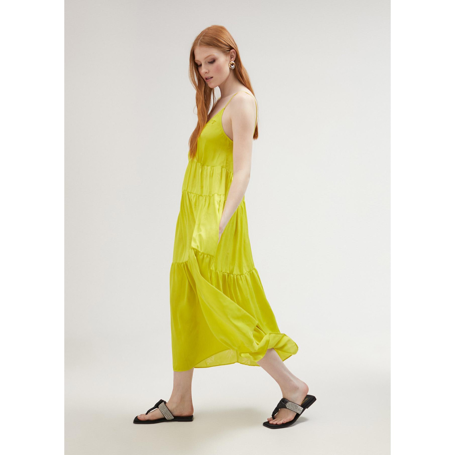 Vestito con spalline e volant