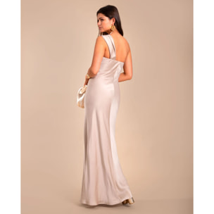 Vestido largo con escote asimétrico