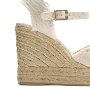 Sandalia de cuña Bromelia en lino metalizado con cierre de pulsera