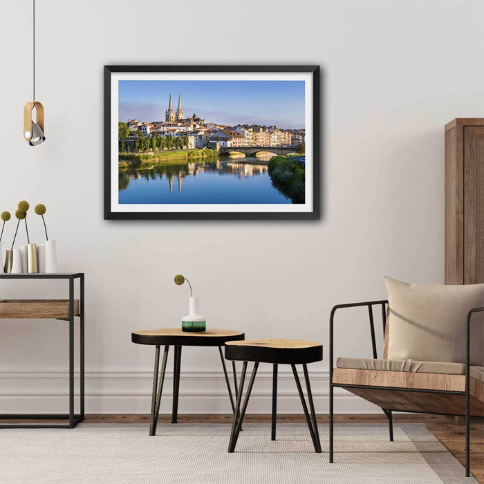 Affiche deco ville bayonne Affiche + cadre en bois - Noir