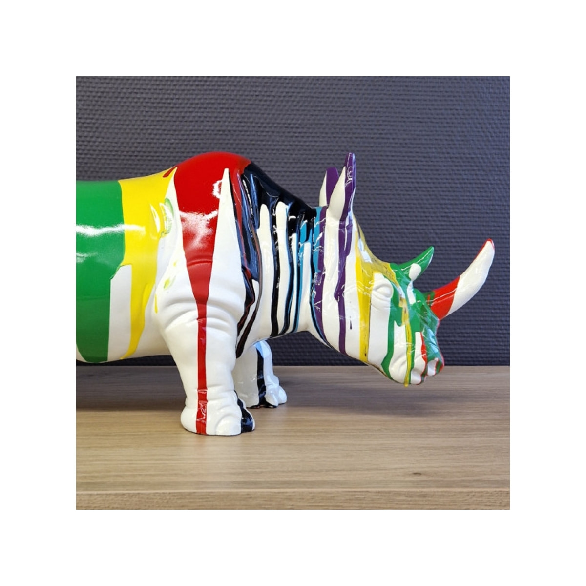 Statuette rhinocéros multicolore en résine H24cm - RHINO POP 2