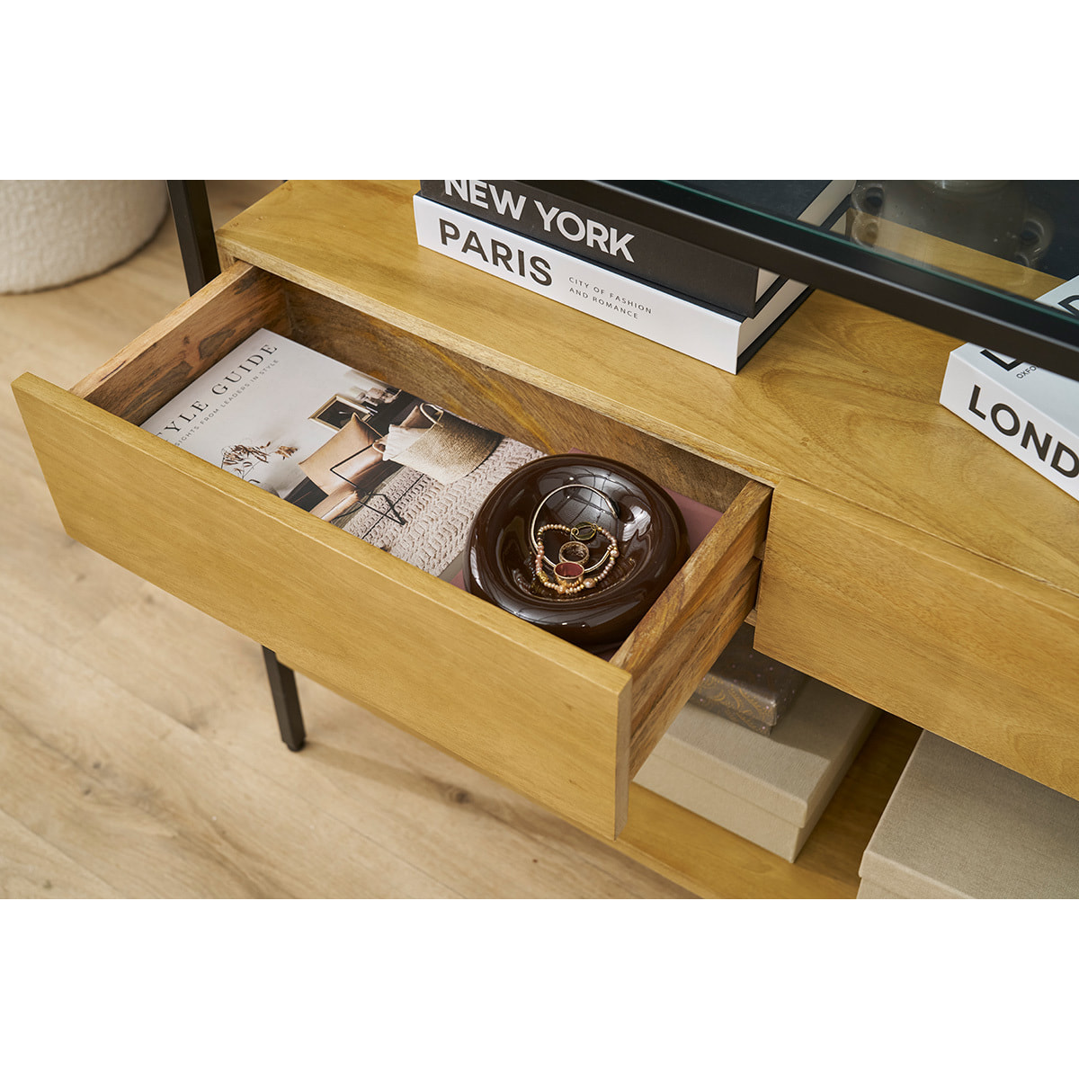 Console en bois clair manguier massif et plateau en verre 2 tiroirs L100 cm SITA