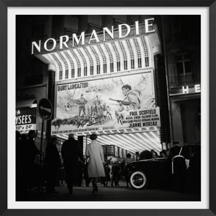 Affiche de cinéma Le train UGC Paris, 1964 Affiche + cadre en bois - Noir