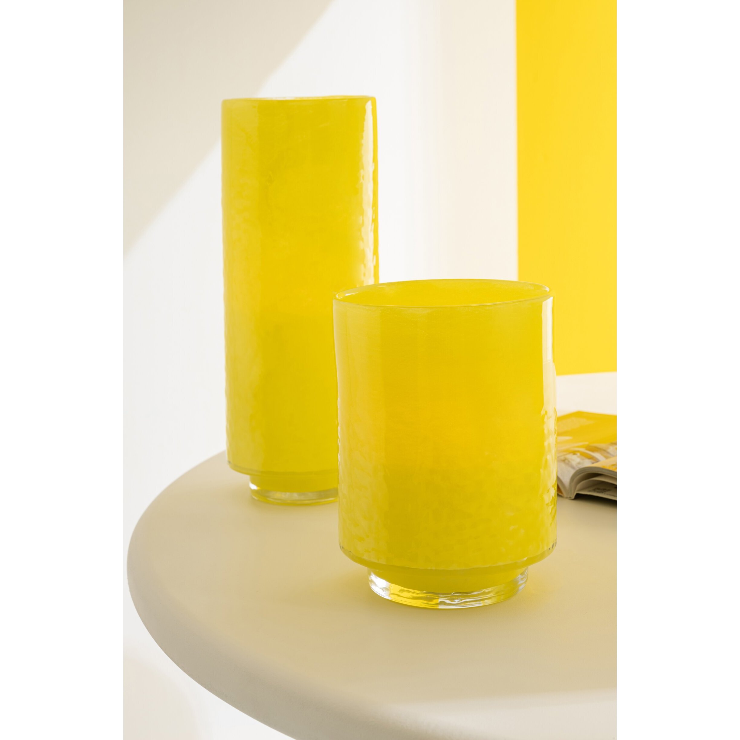 J-Line Vase Cylindre Relief - verre - jaune - medium