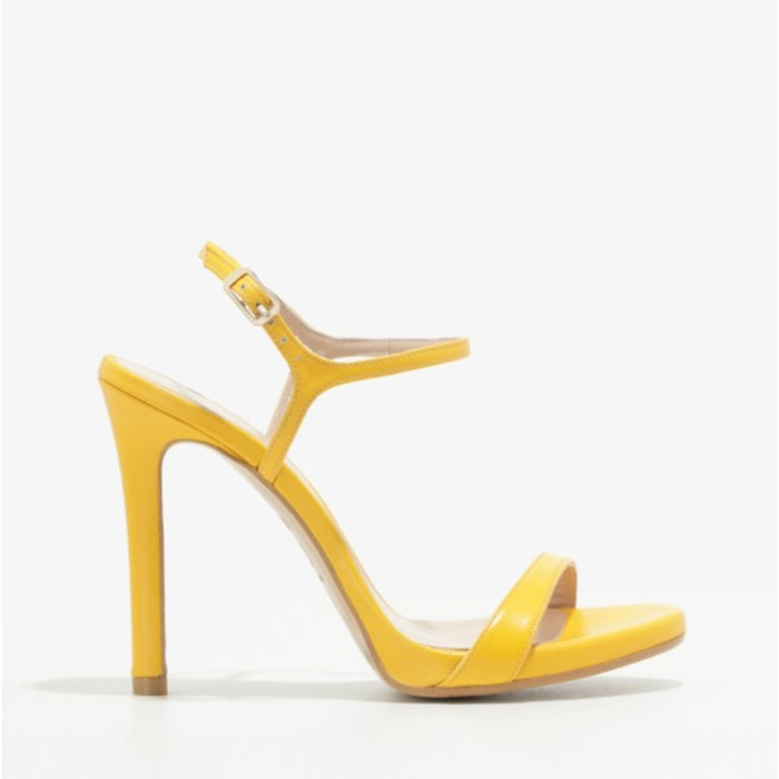 SANDALIAS AMARILLAS YITA
