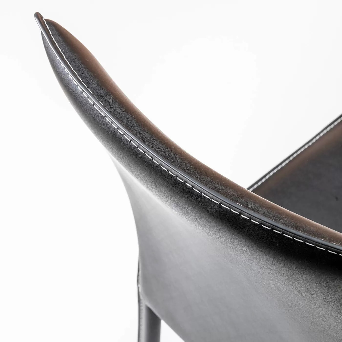 Chaise Milano noire Kare Design
