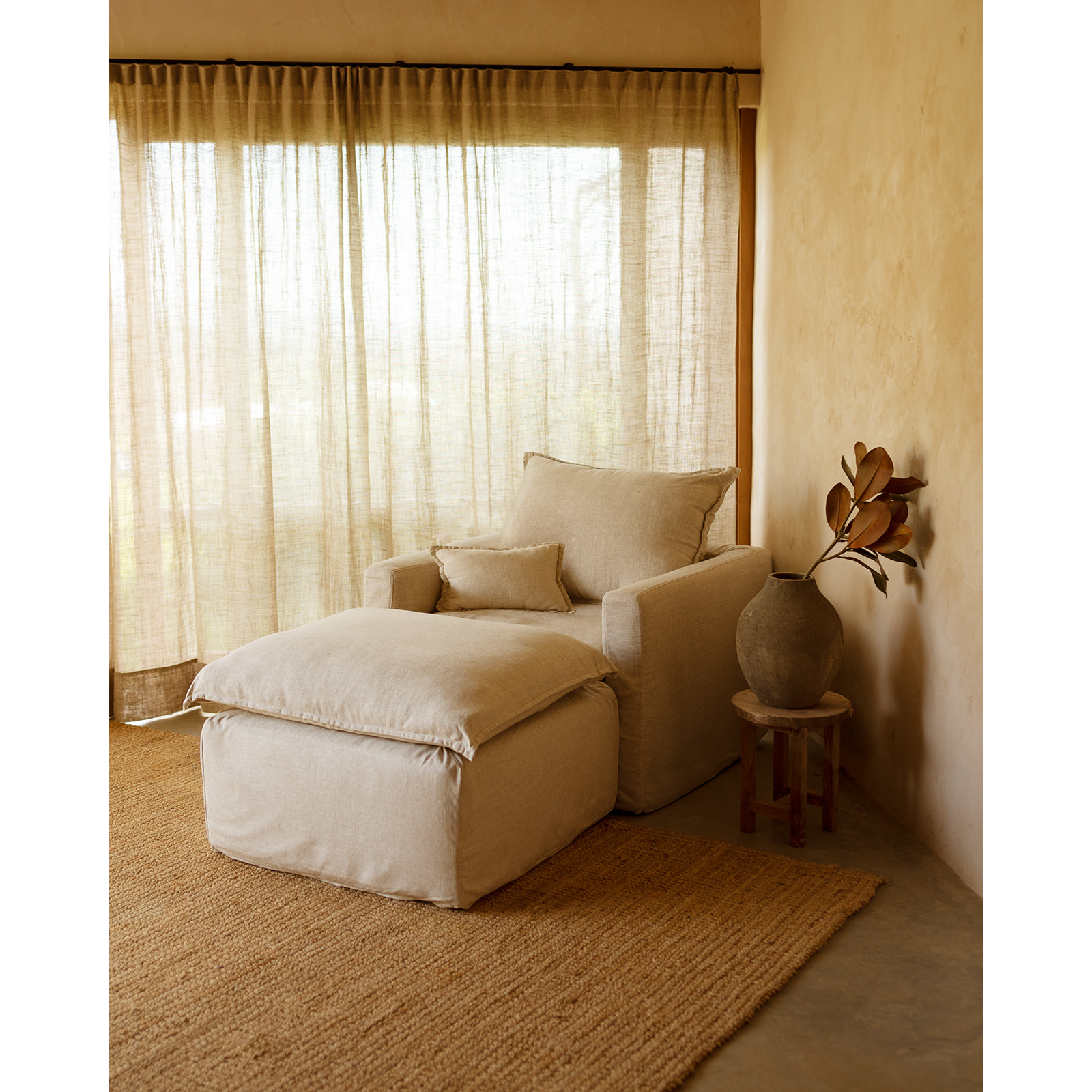 Sillón de algodón y lino desenfundable tono beige de 108x96cm Alto: 99 Largo: 108 Ancho: 96