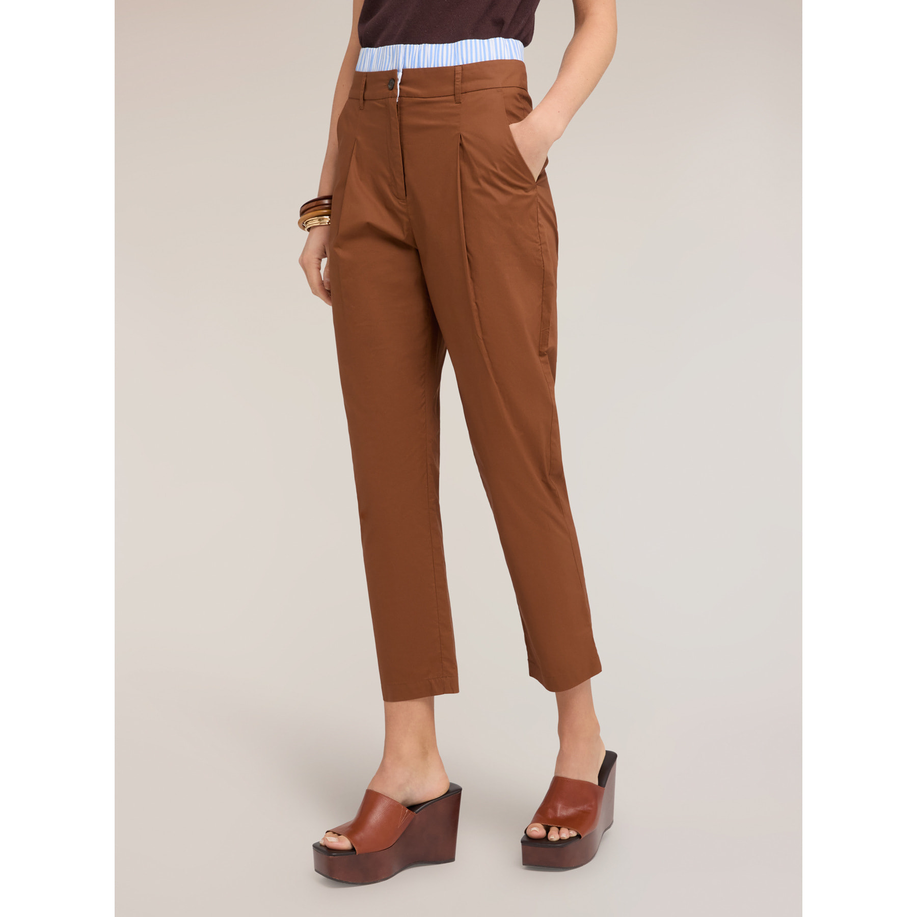 Motivi - Pantaloni carrot in tela di cotone - Marrone