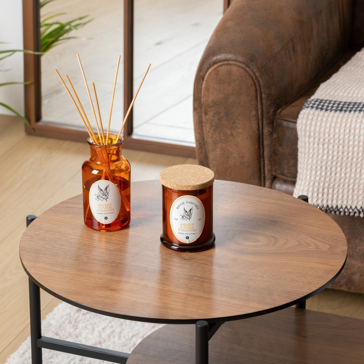 Bougie parfumée Hapo 150g pot en verre avec couvercle amande