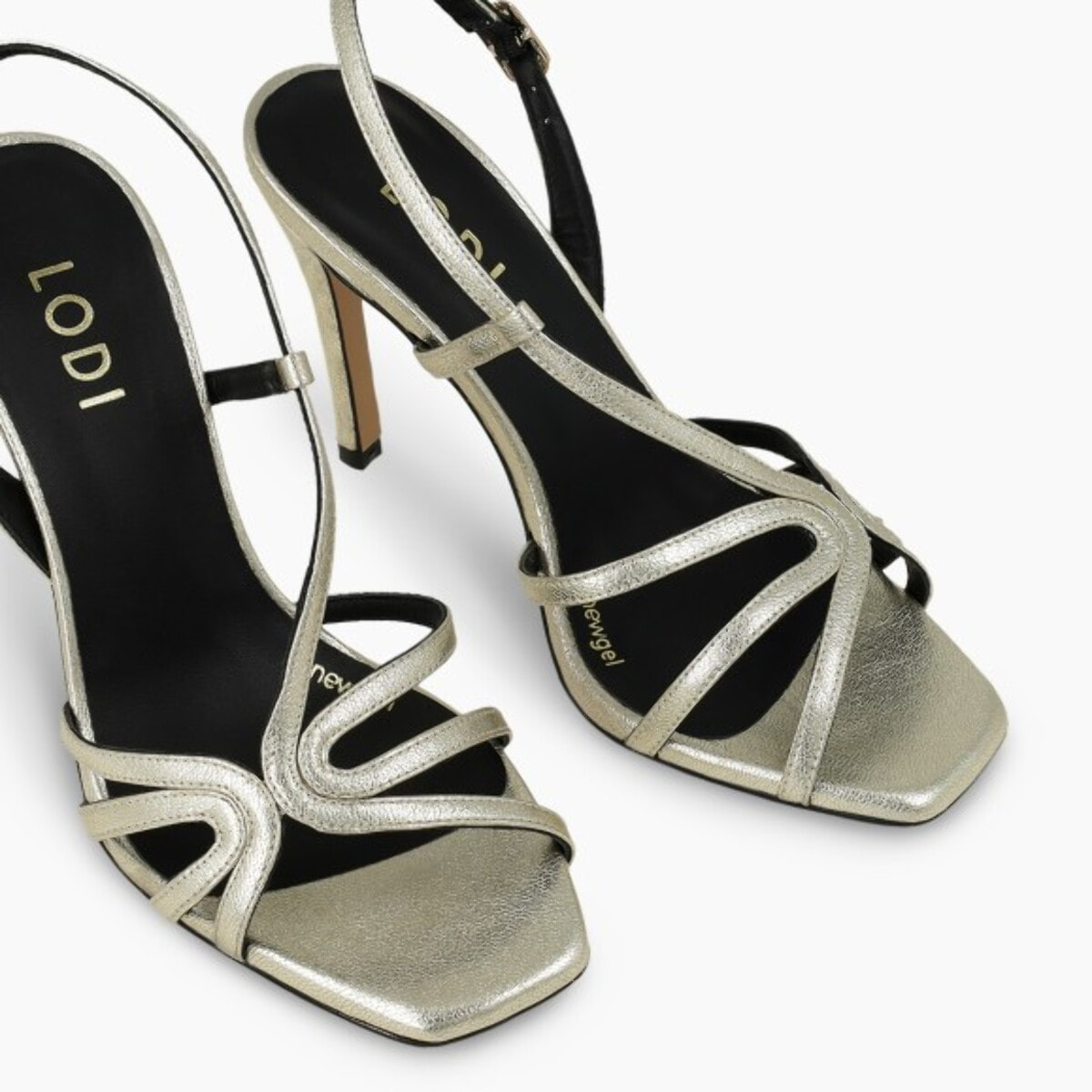 SANDALIAS DORADAS WELLES