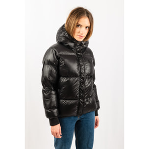 Chaqueta Monaco Short jacket marca ECOON - Negro