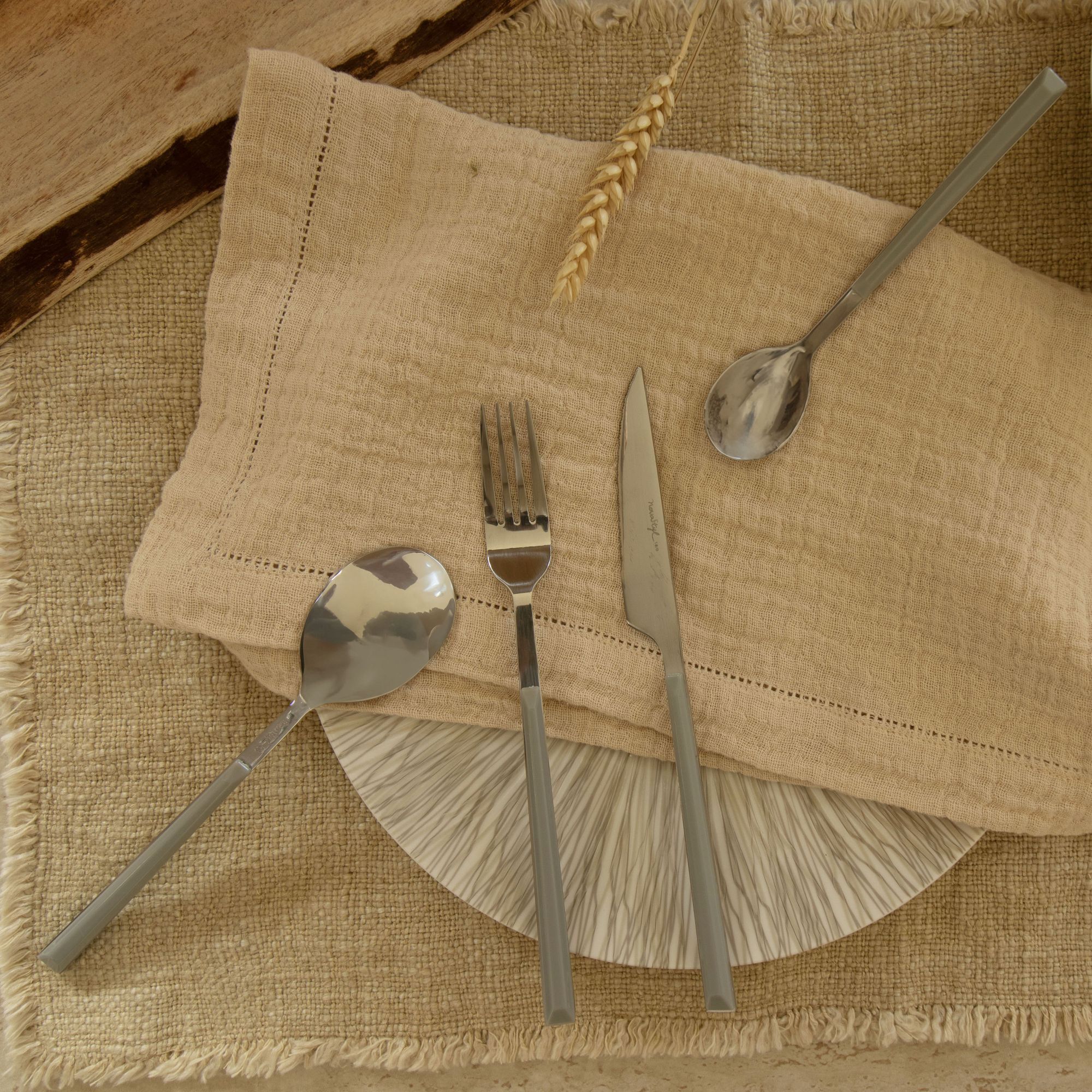 Lot de 6 couteaux gris en acier inoxydable  COLORAMA