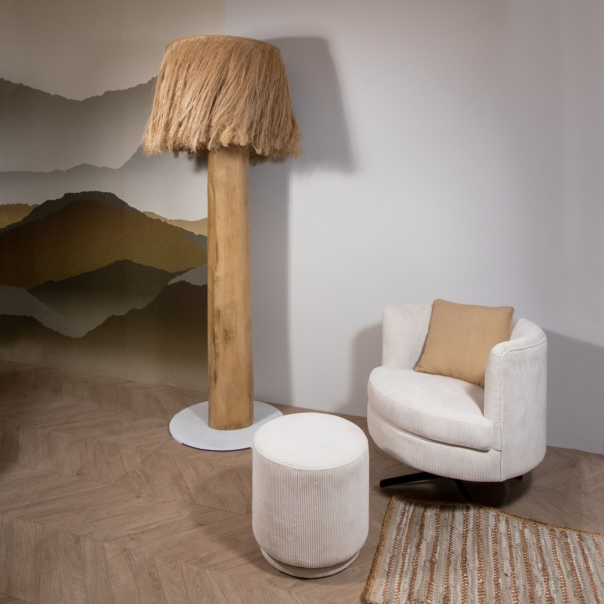 Lampadaire en bois d'acajou et abat jour en abaca h190cm SIARGAO