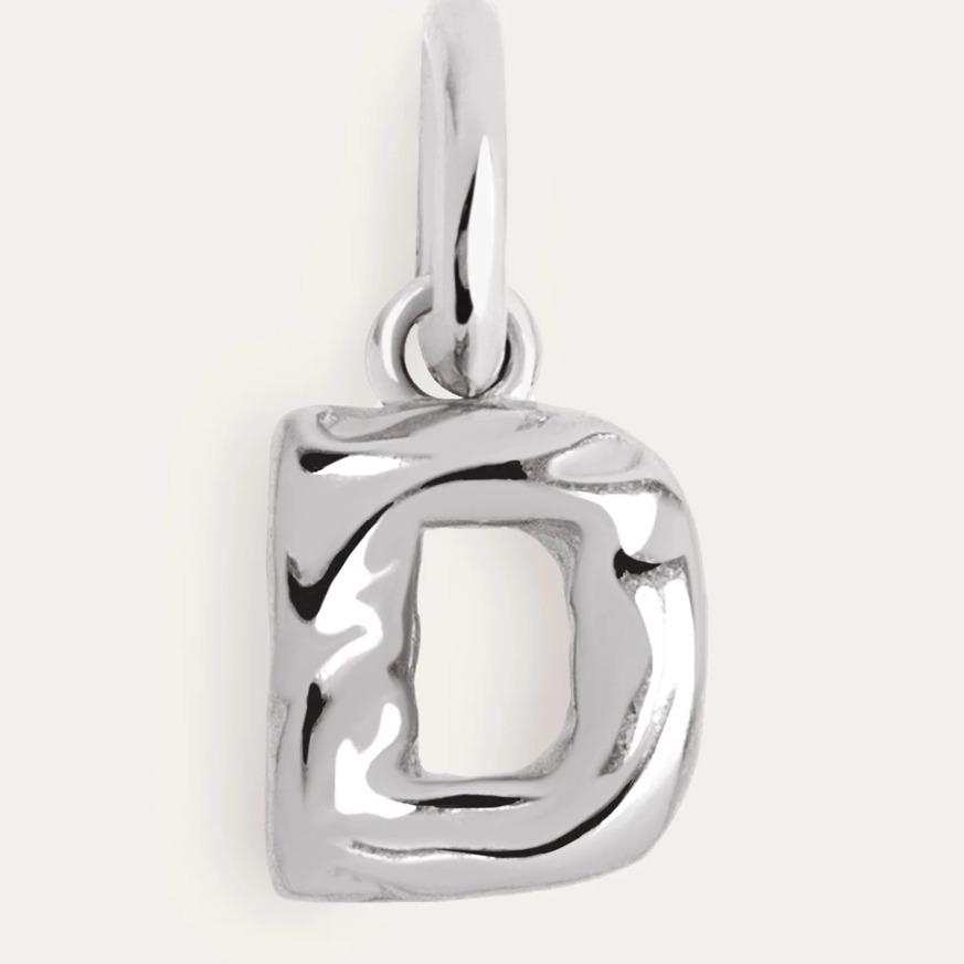 Charm Letter Organic Plata