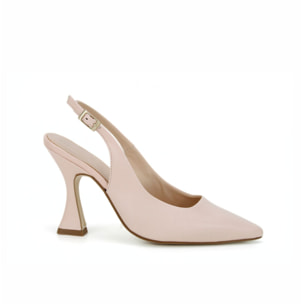Salón destalonado en piel rosa claro. Tacón de 7,5 cm