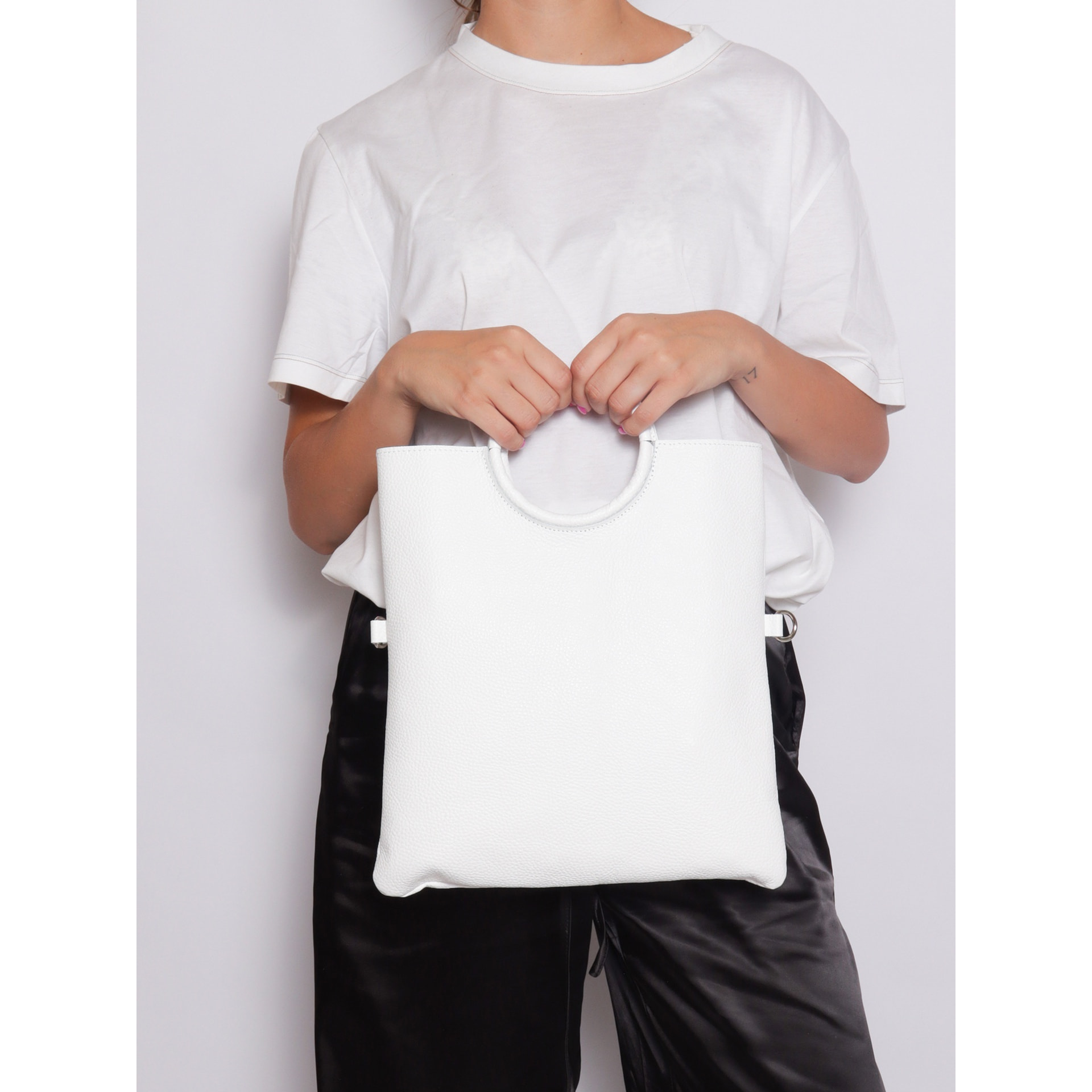 Borsa a mano da donna Made in Italy - Modello Valora Chic - 100% pelle - 29.0 x 30.0 x 1.0 cm