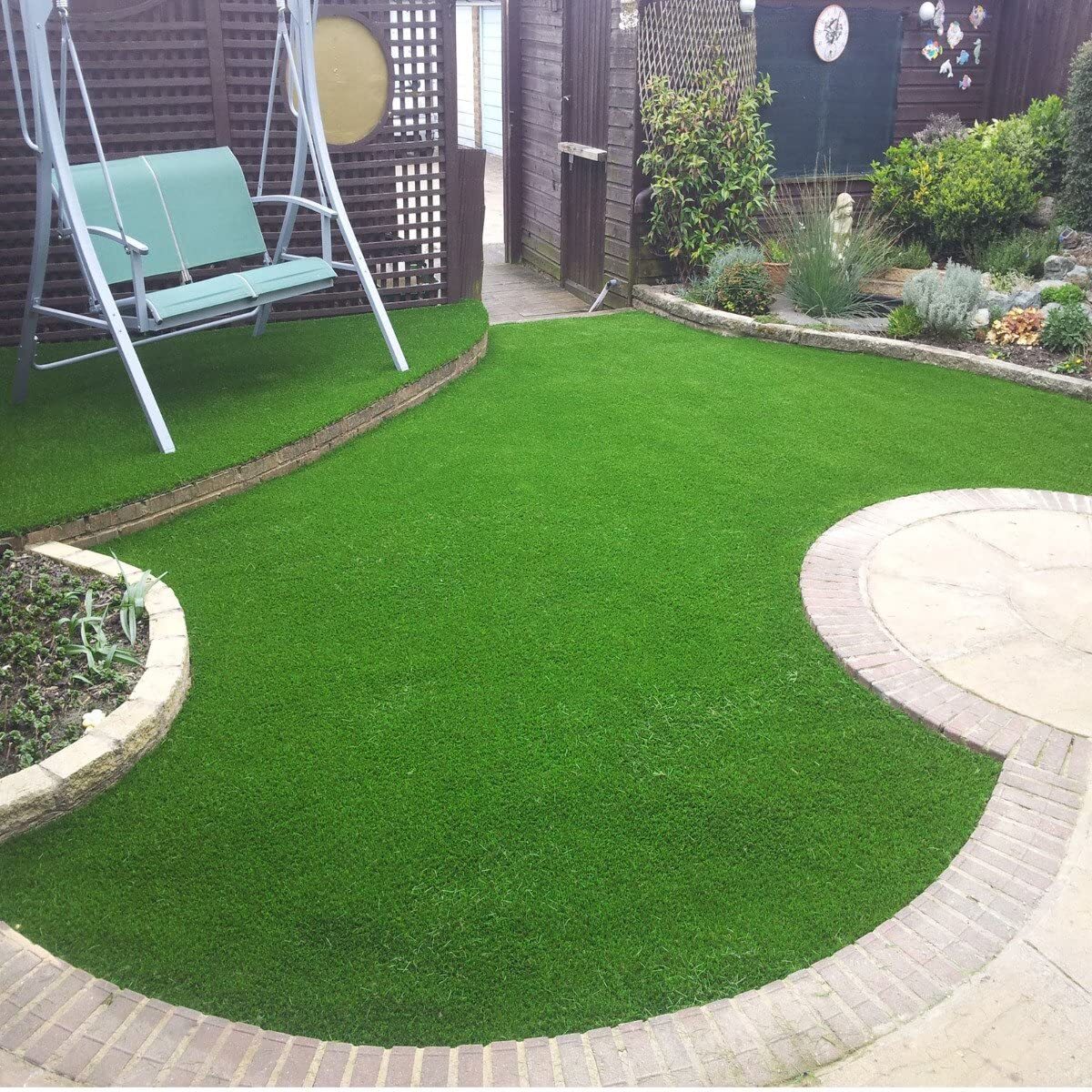 Prato Sintetico Manto Erboso Erba Finta Realistica Giardino 4 Sfumature di Colore Tappeto Erboso Sintetico Anti UV Atossico Drenante 40mm 1x5mt 5mq