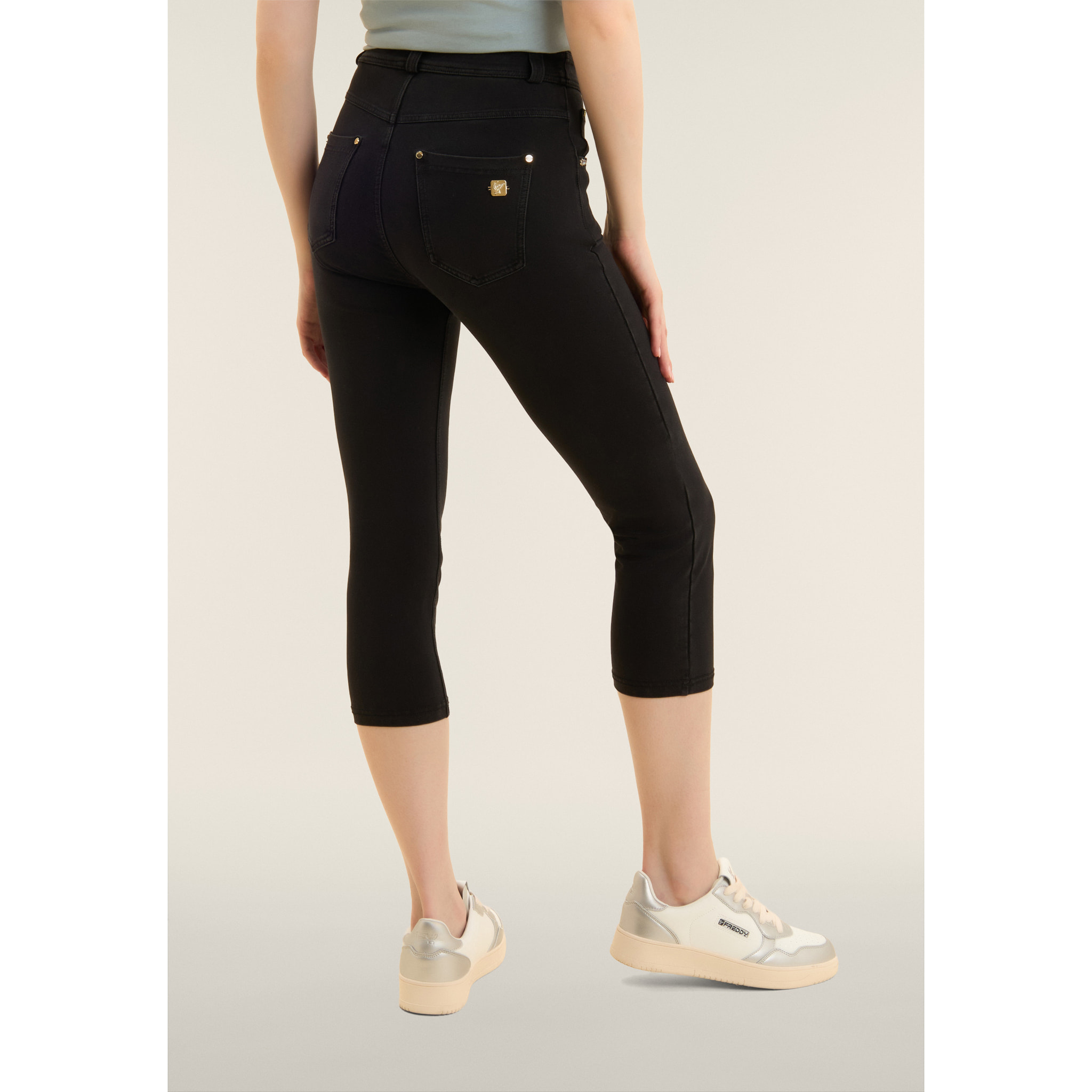 Pantaloni capri effetto denim con 5 tasche