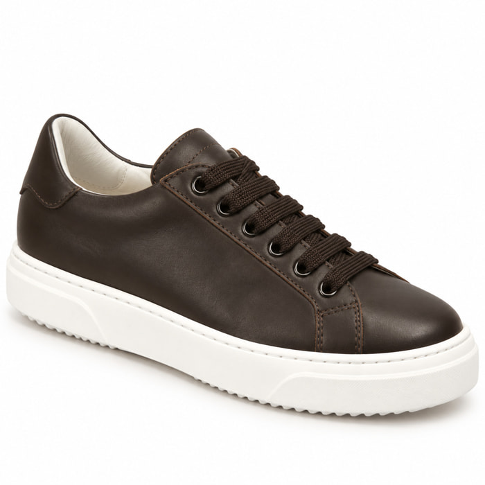 Sneakers stringate in vera pelle