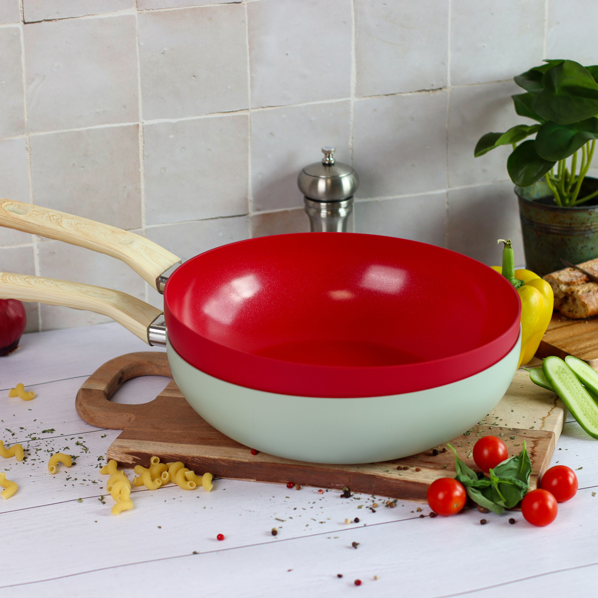 Wok en aluminium 28cm rouge - compatible induction COLORAMA