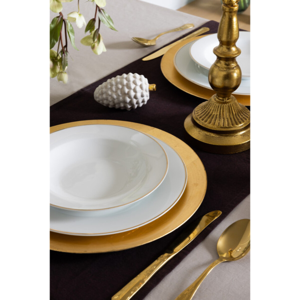 Servizio piatti Gold Chic da 38 pezzi con insalatiera e piatto da portata