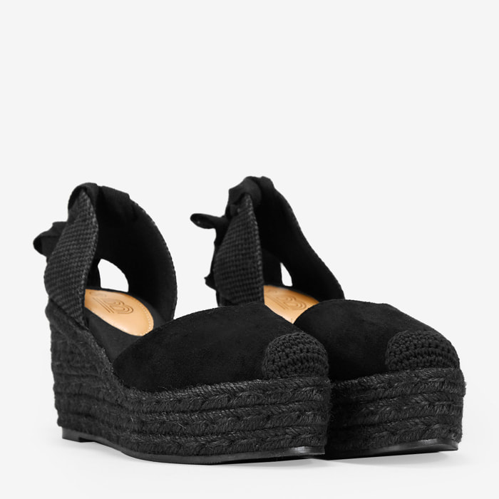 Alpargatas negras con cuña de esparto