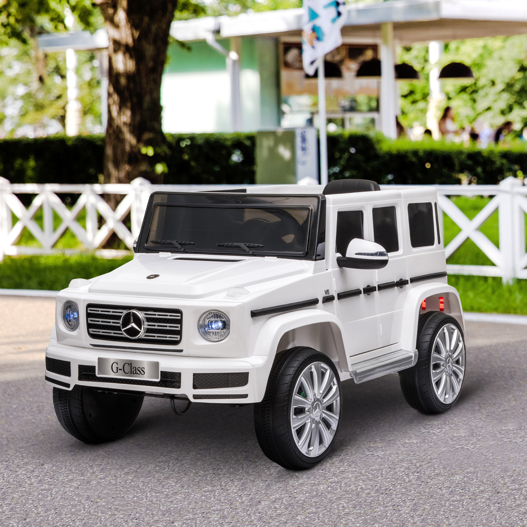 Voiture électrique enfant Mercedes Benz Classe G 12V - V. max. 5Km/h - télécommande, effets sonores, lumineux - blanc
