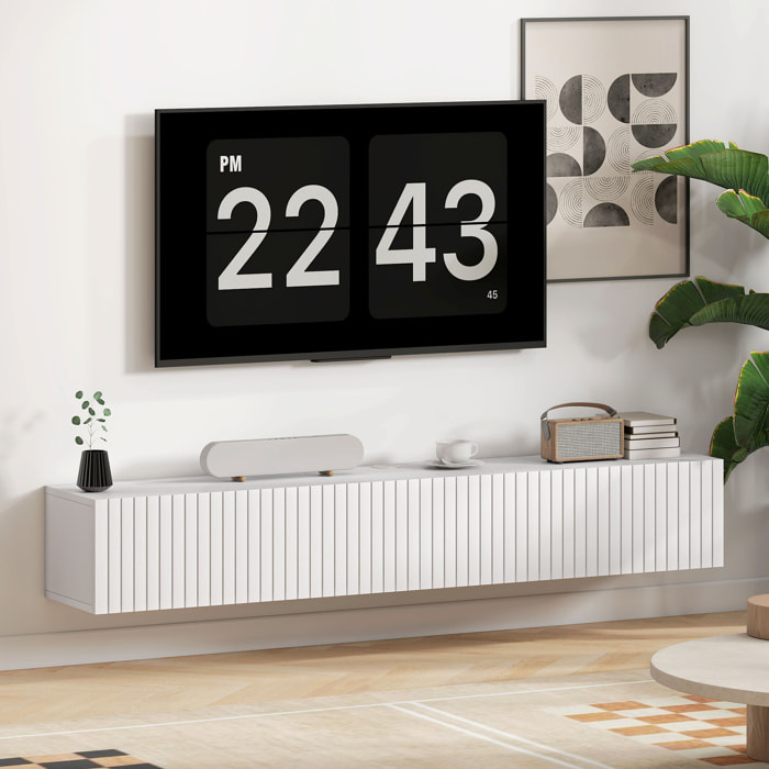 Meuble TV suspendu design façade effet bois cannelé 140 cm 2 portes abattantes blanc