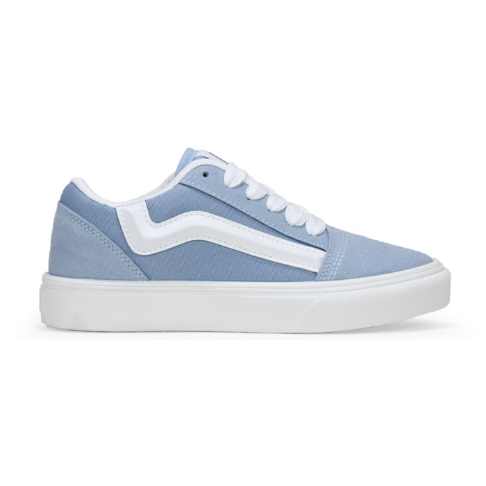 Zapatillas deportivas azul claro con cordones