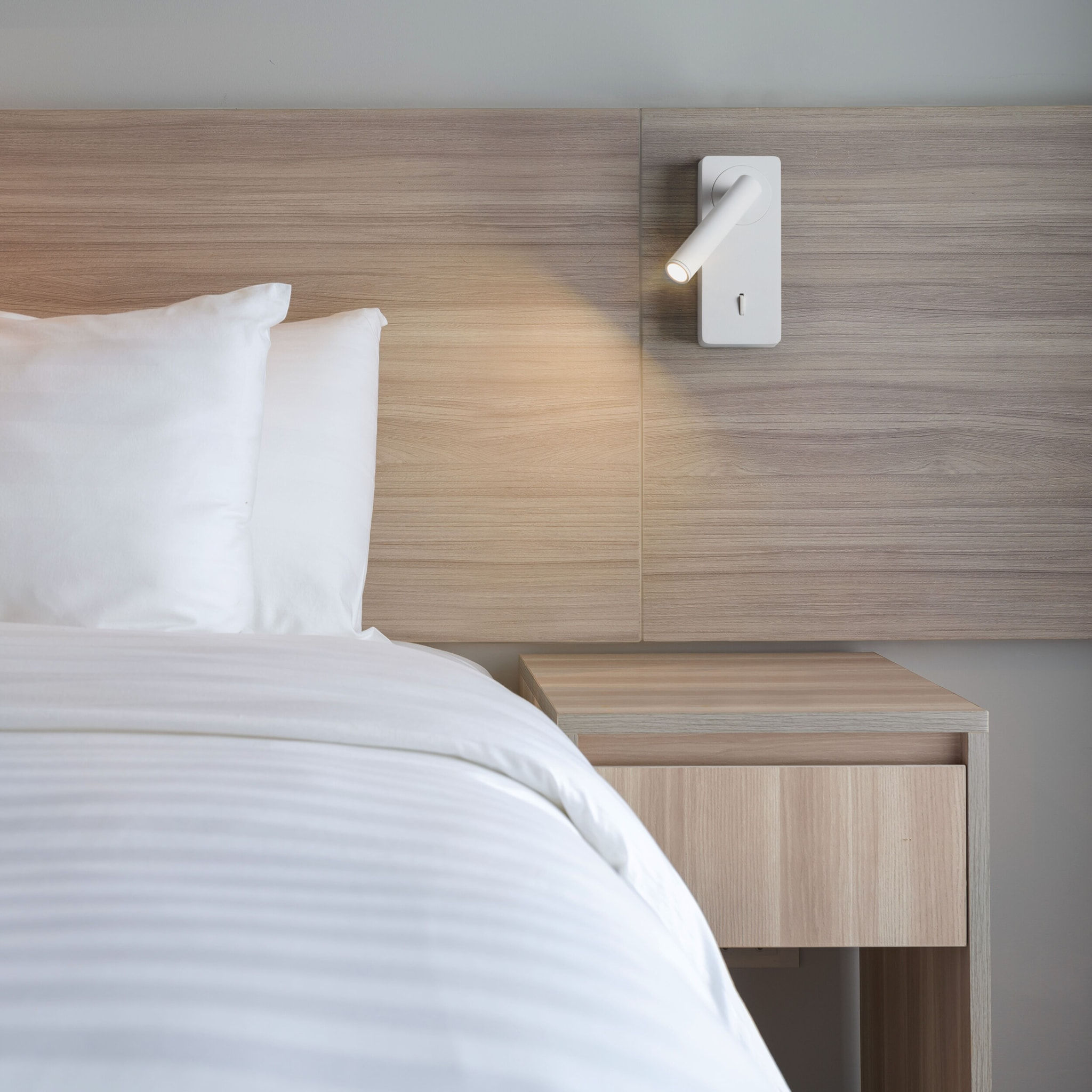Forlight Colo - Luz de Lectura para Dormitorio LED Luz Cálida 3000K con Interruptor. Aplique de Pared Cabecero de Cama Blanco