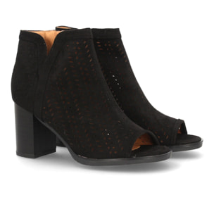 Botin de Tacon con Calados y Cremallera