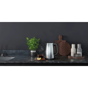 AEG Hervidor de agua de de acero inoxidable de 2200 W y 1,7 litros de capacidad K3-1-3ST