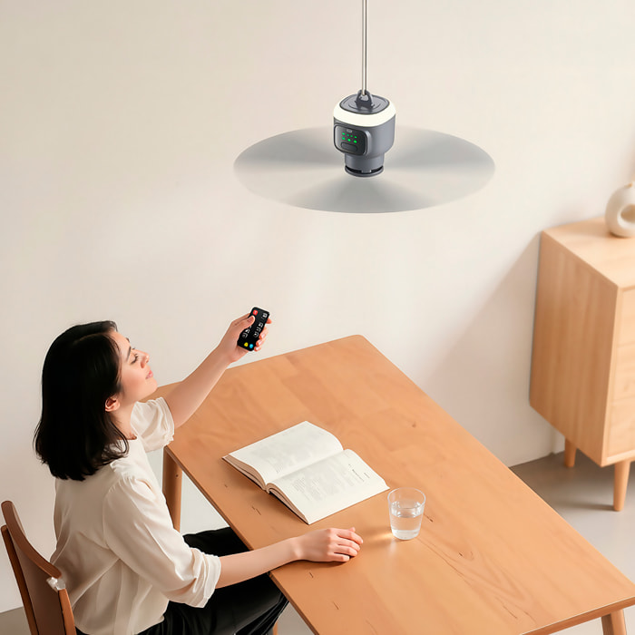 Ventilador de techo FS-6P de 45 cm. Con luz LED integrada, 4 velocidades, batería de larga duración de 12000 mAh. Incluye mando a distancia.