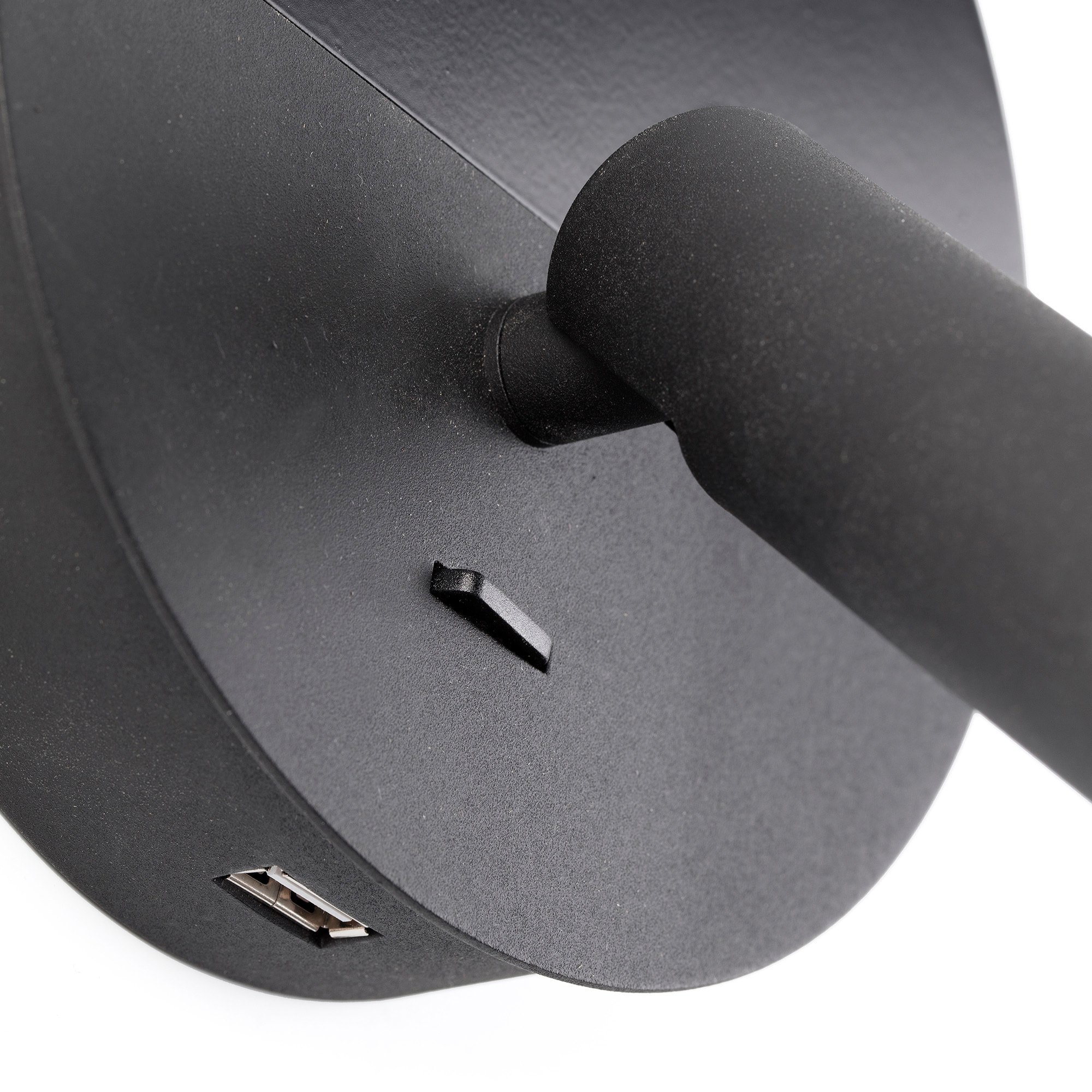 DUAS USB C Lampada da parete lettore nero