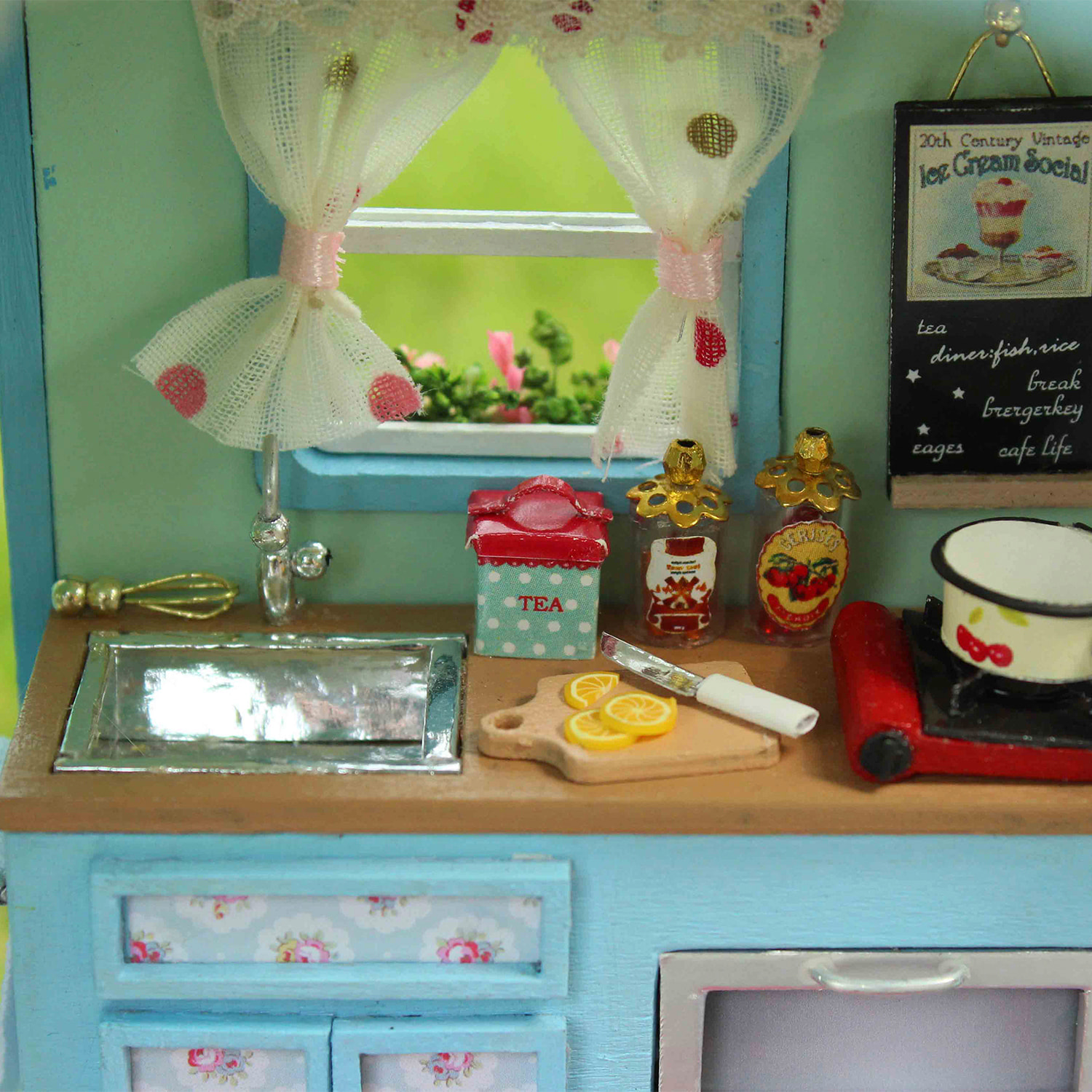 Caravana, un viaje por el tiempo. Maqueta 3D, realista con gran detalle y luces led.