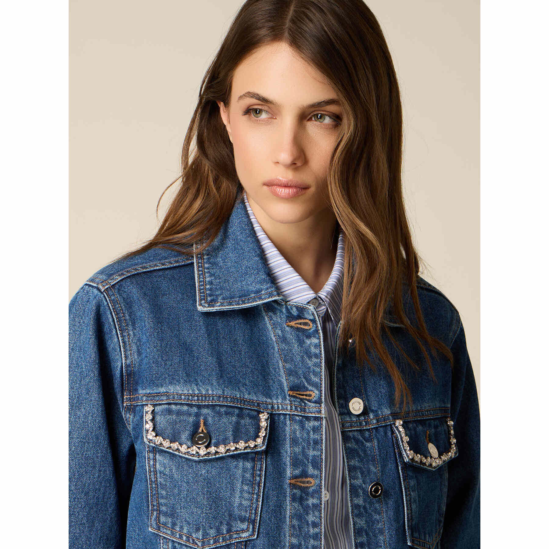 Oltre - Giubbotto boxy in denim con castoni - Blu