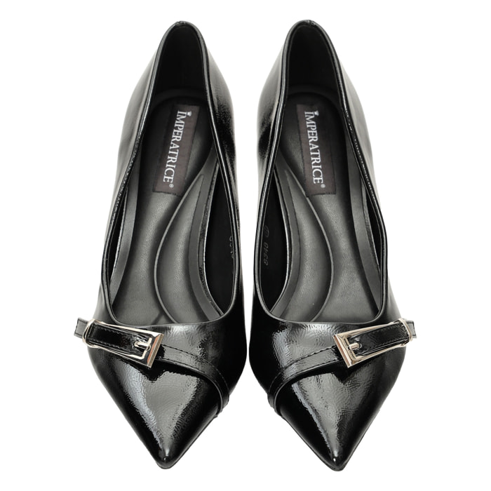 Decolletè in simil pelle verniciata con cinturino