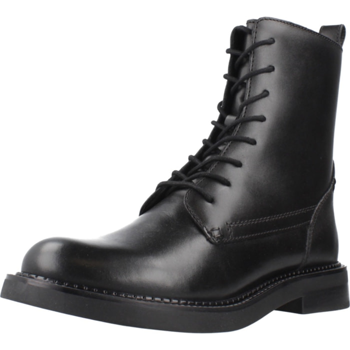 Botines Mujer de la marca GEOX  modelo D SERILDA NEGRO